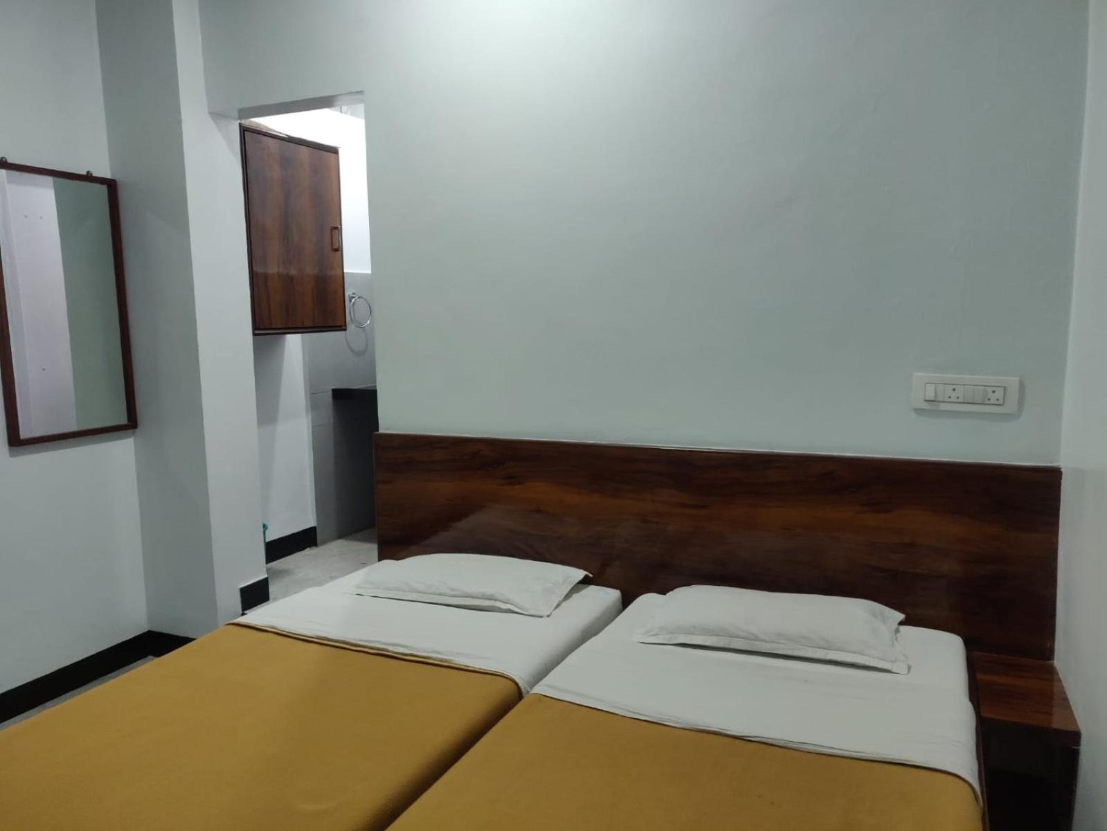 Hotel Parth Residency Kolhapur Dış mekan fotoğraf